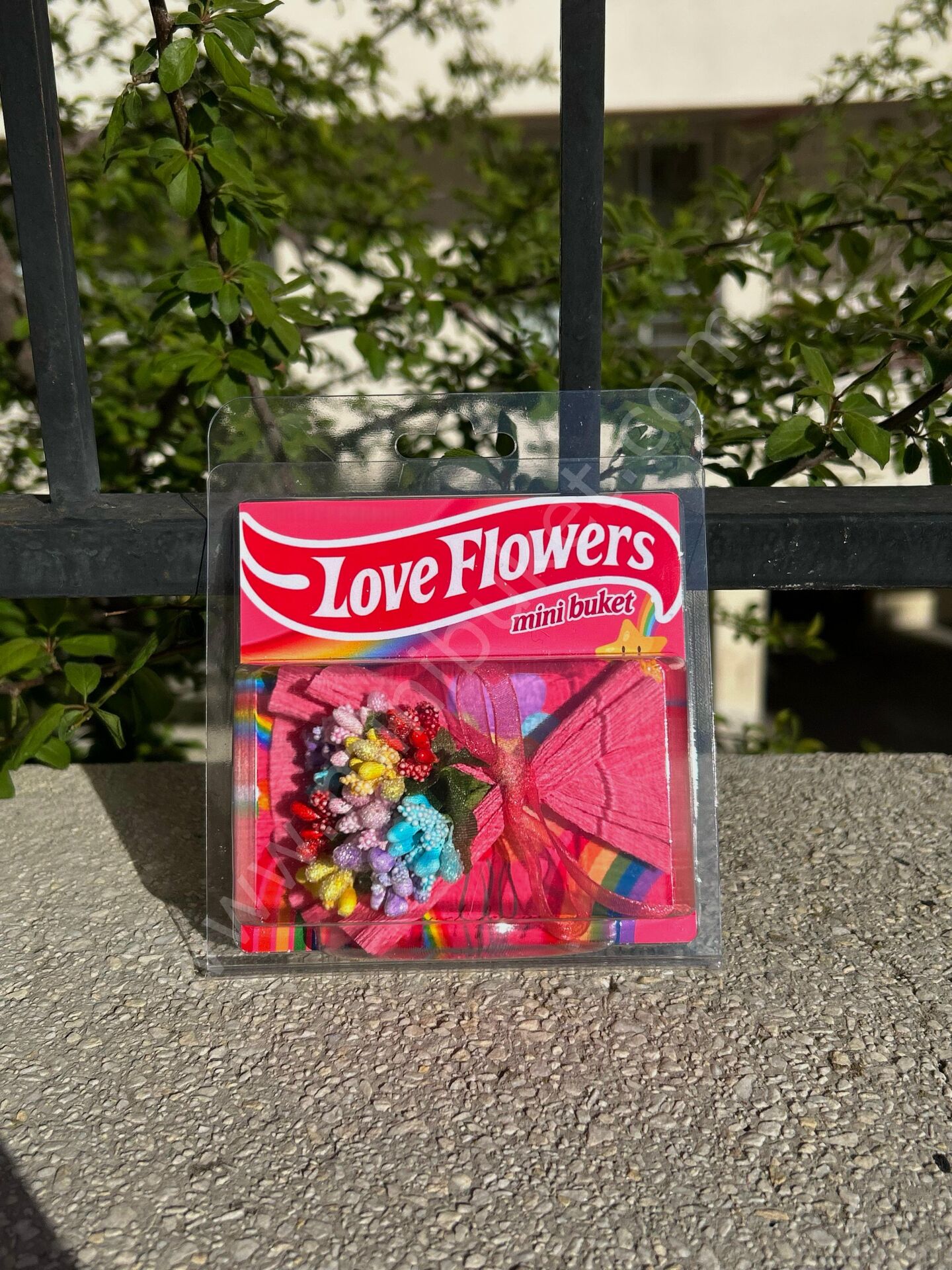 Love Flowers Rainbow Çiçek Buketi, Hot Flowers, HotWheels Çiçek Buketi, Sevgiliye Hediye