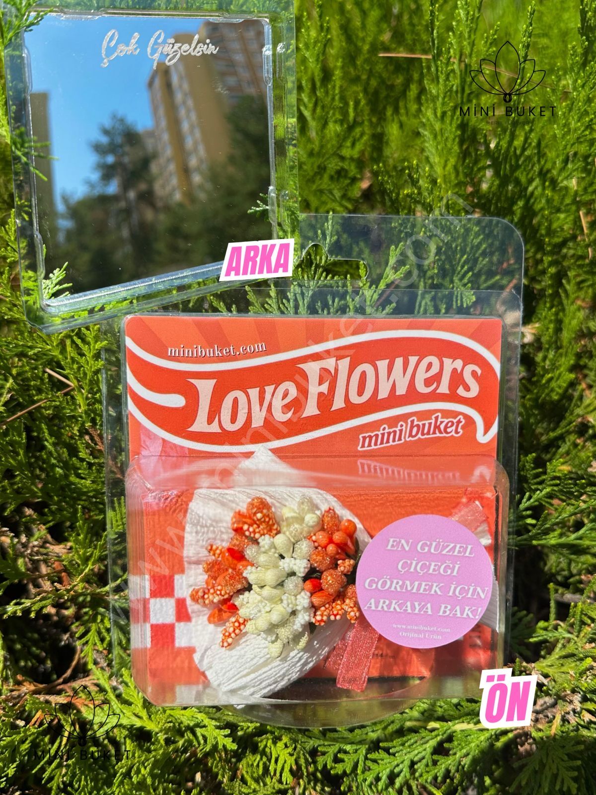 Aynalı Love Flowers Turuncu Çiçek Buketi